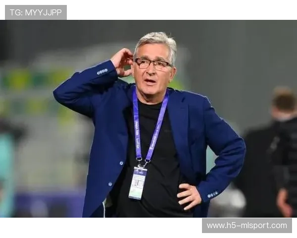 阿贾克斯准备签入速度卓越的边路魔术师：未来之星的前世今生