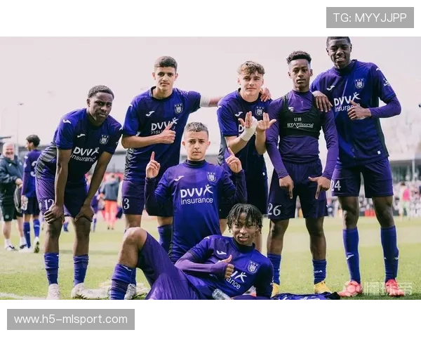 阿贾克斯准备签入速度卓越的边路魔术师:未来之星的前世今生 阿贾克斯准备签入速度卓越的边路魔术师:未来之星的前世今生